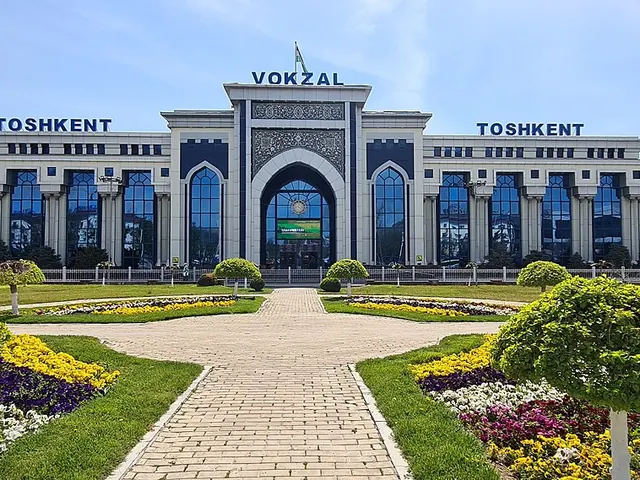 Tashkent Central railway station exterior